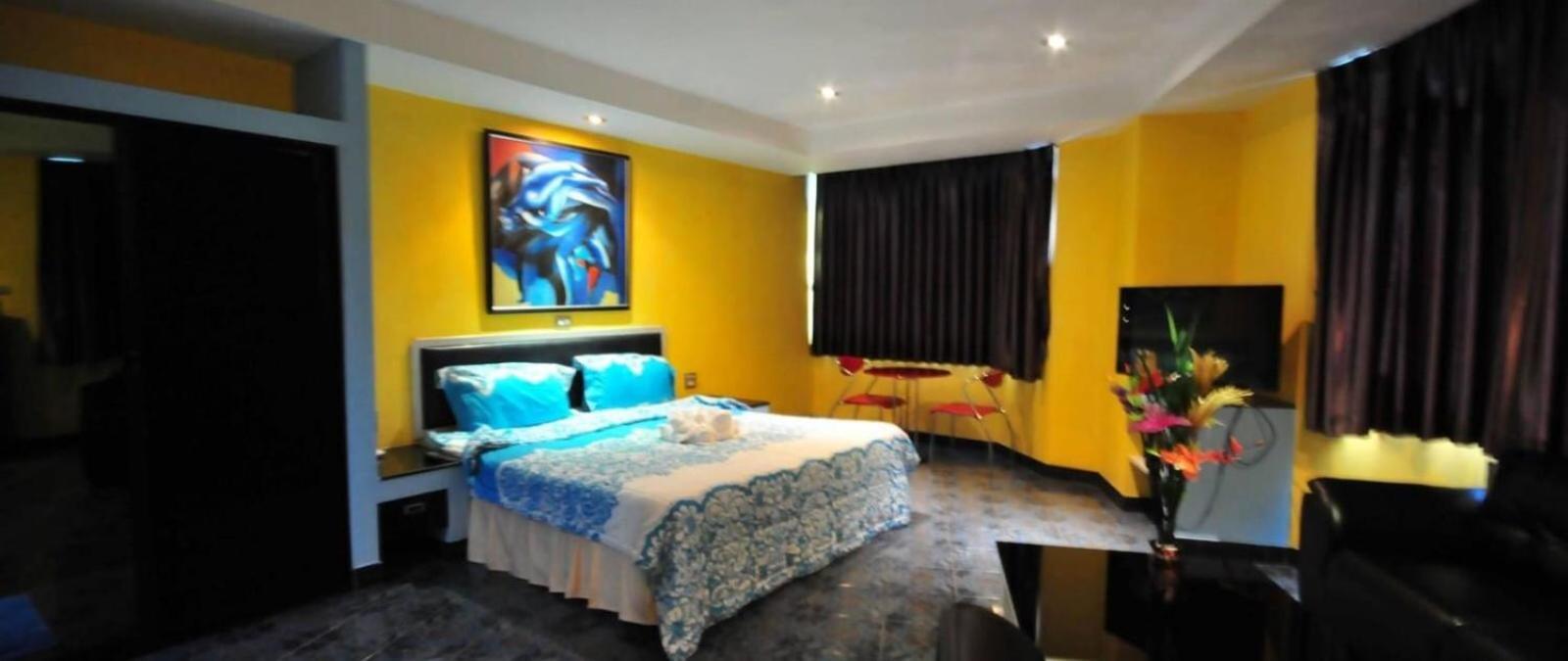Koenig Hotel Pattaya Near Walking Street ภายนอก รูปภาพ