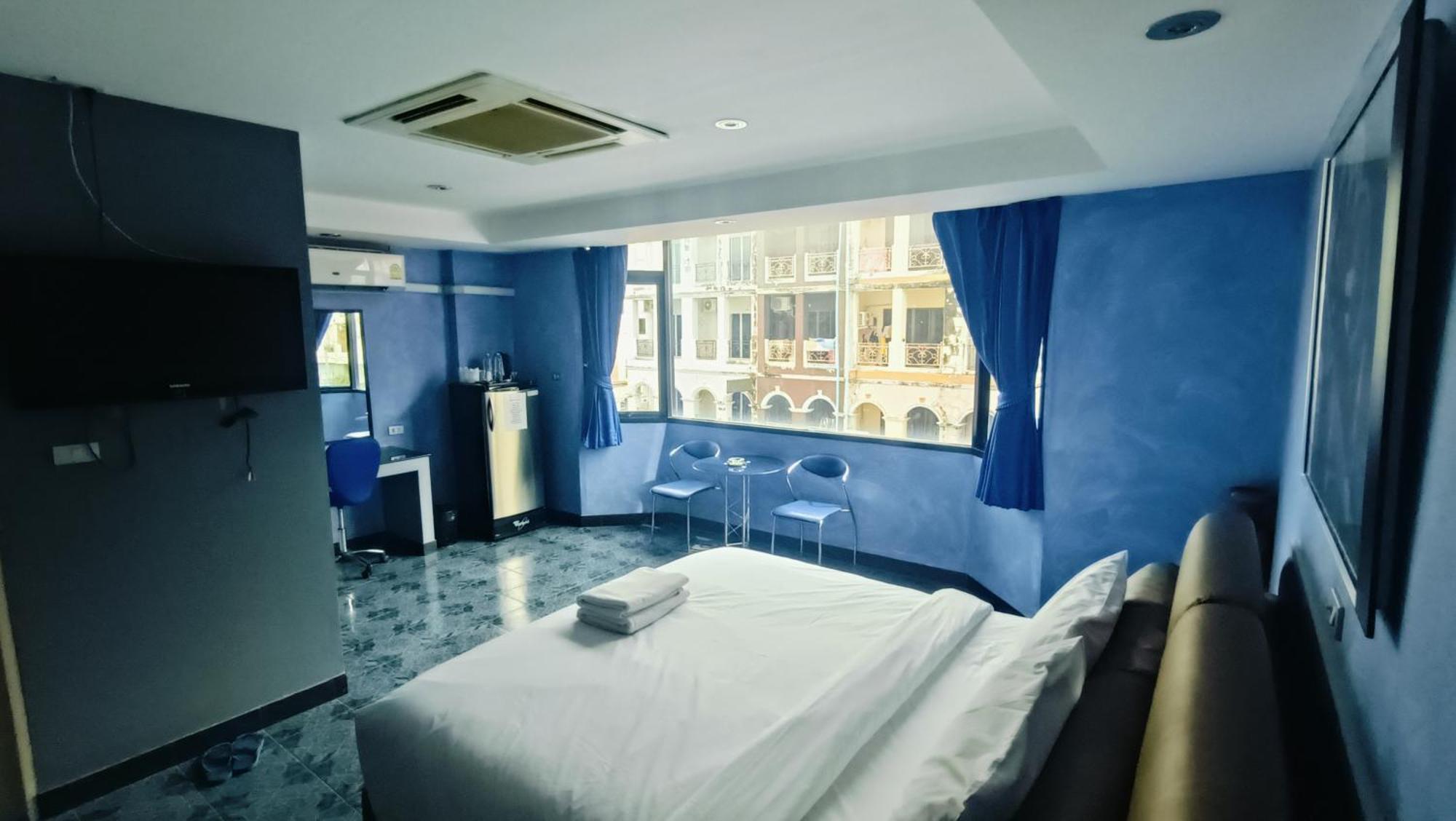 Koenig Hotel Pattaya Near Walking Street ภายนอก รูปภาพ